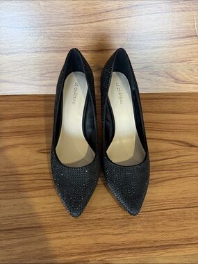 le chateau Black Rhinestone Pointed-Toe Pumps